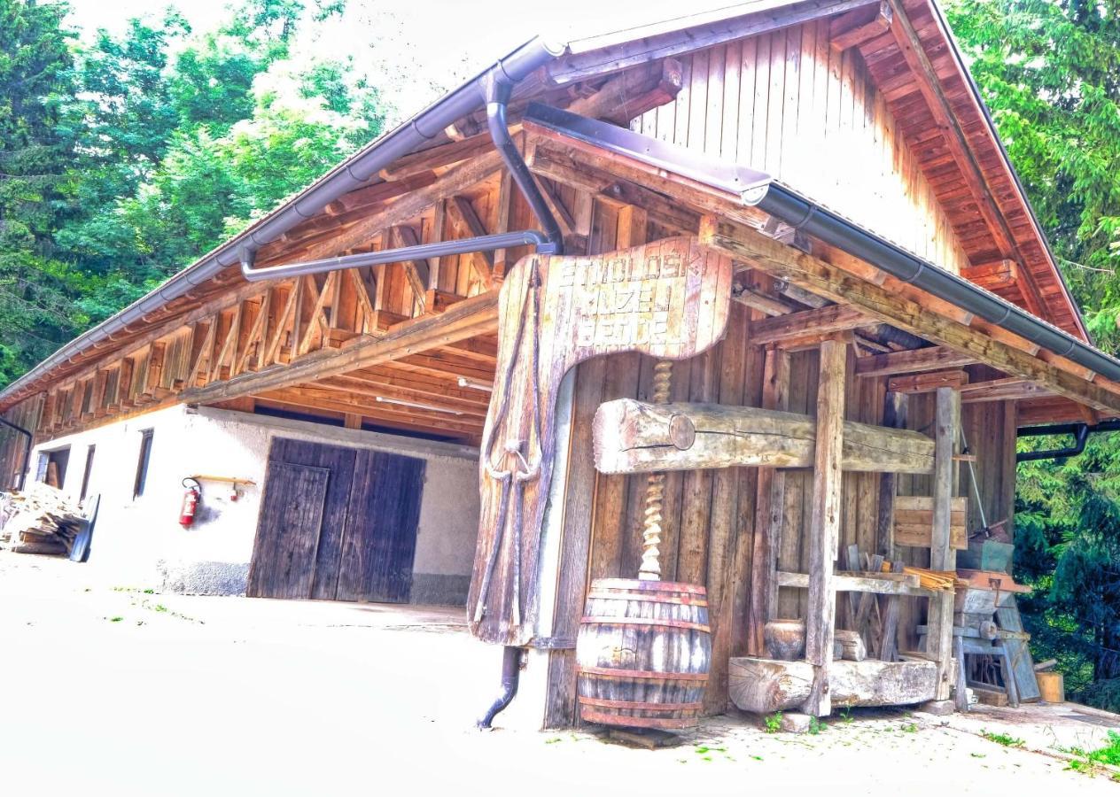 Glamping Brodej Hotel Vitanje Екстериор снимка