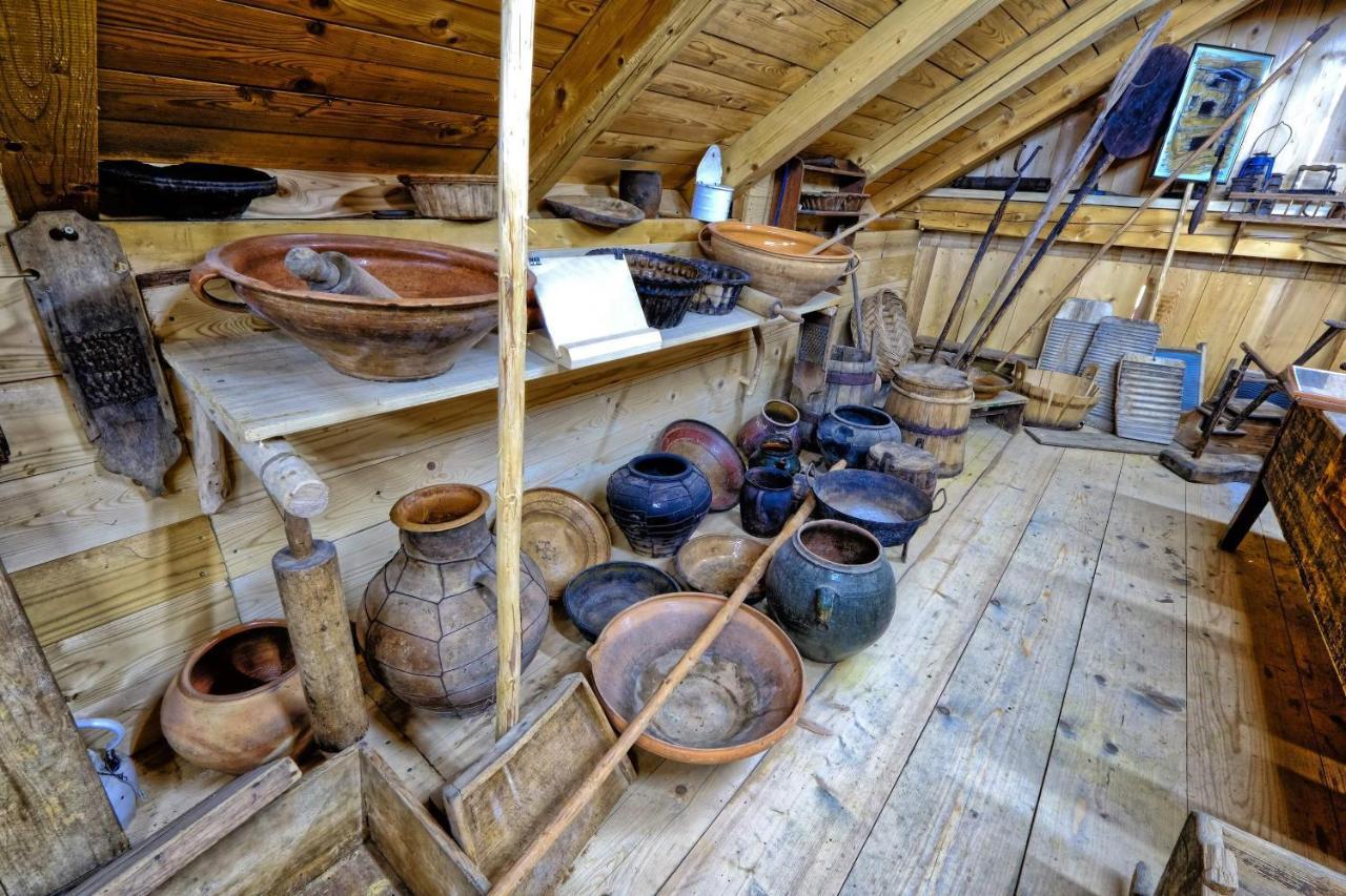 Glamping Brodej Hotel Vitanje Екстериор снимка