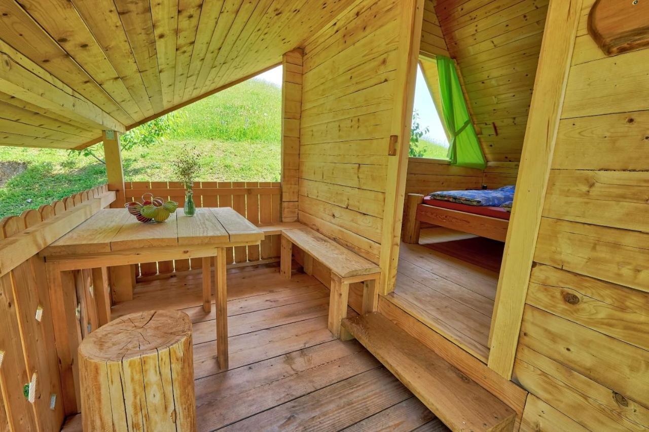 Glamping Brodej Hotel Vitanje Екстериор снимка
